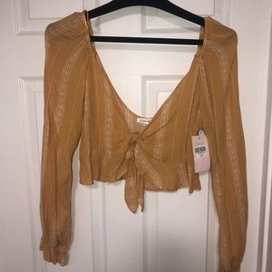 Women’s boutique crop